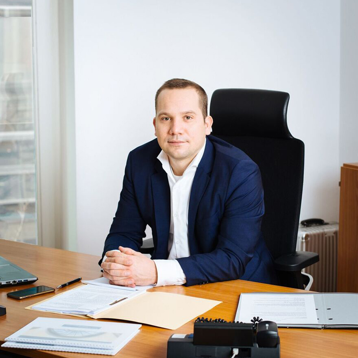 Dr. Daniel Klösel